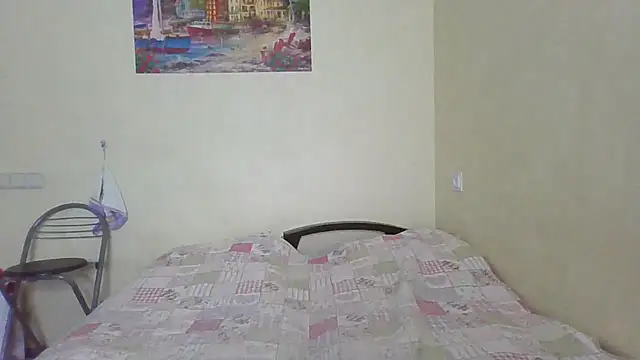 QueenMomyS online show from January 2026 08:12:01 PM