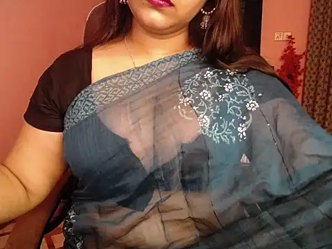 Snapshot of Queen_Homaira chatting on September 2025 04:28:01 AM Queen Homaira online show from September 2025 04:28:01 AM