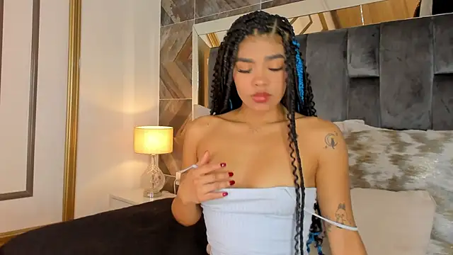 Snapshot of NaylaGrey chatting on October 2025 11:31:01 AM NaylaGrey online show from October 2025 11:31:01 AM