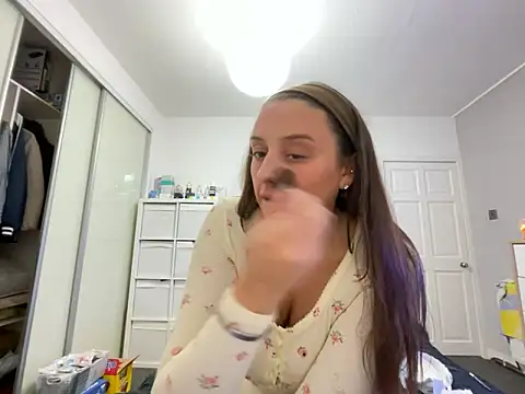 Playfulvixen25 online show from March 2026 02:49:01 AM