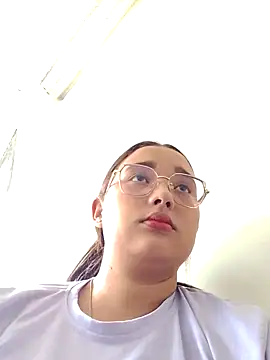 Snapshot of young_dairy01 chatting on September 2025 01:38:02 PM young dairy01 online show from September 2025 01:38:02 PM