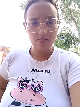 young dairy01 online show from October 2025 01:45:02 PM