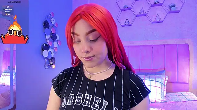 Snapshot of MAGIC_VERA chatting on October 2025 11:43:01 AM MAGIC VERA online show from October 2025 11:43:01 AM