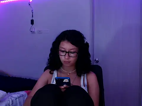 Ivonnybonn online show from February 2026 04:29:02 AM