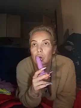 Conny Shellie online show from November 2025 04:23:02 AM