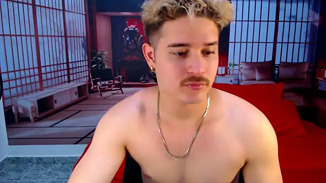 Snapshot of AlexPiersss chatting on October 2025 07:22:01 PM AlexPiersss online show from October 2025 07:22:01 PM