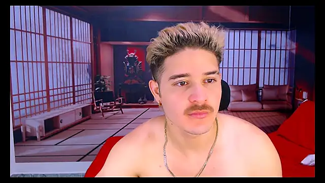 Snapshot of AlexPiersss chatting on October 2025 07:13:01 PM AlexPiersss online show from October 2025 07:13:01 PM