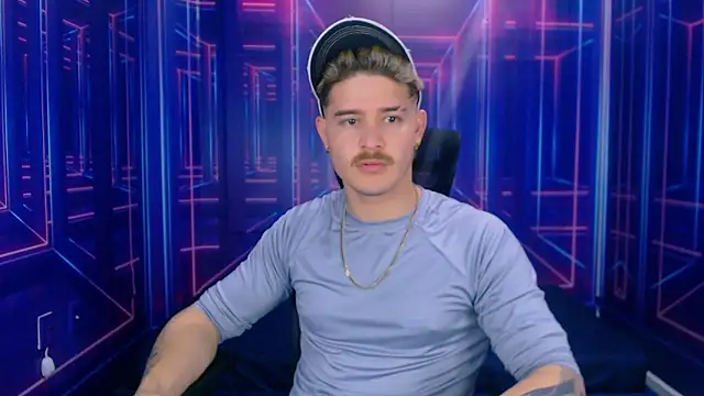 Snapshot of AlexPiersss chatting on October 2025 07:16:02 PM AlexPiersss online show from October 2025 07:16:02 PM