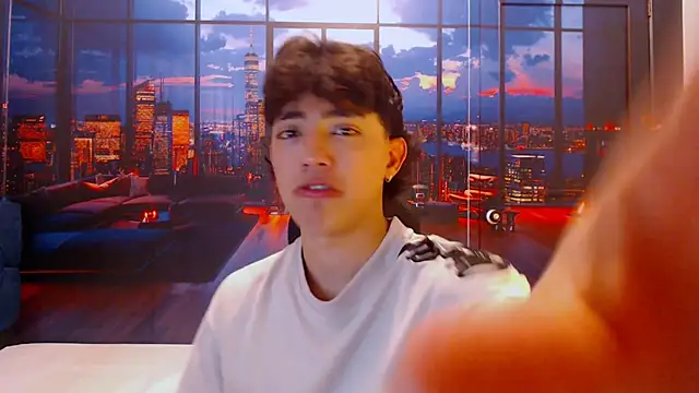 Snapshot of RomeoMillerr chatting on October 2025 07:23:02 PM RomeoMillerr online show from October 2025 07:23:02 PM