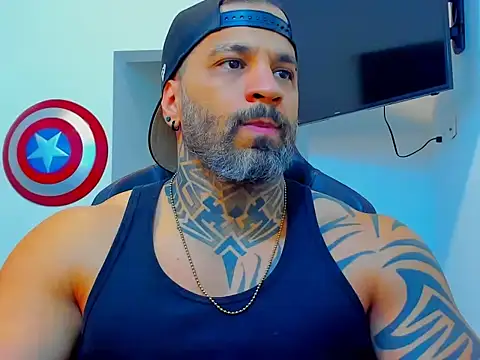 Snapshot of JoshRigby chatting on October 2025 07:36:02 PM JoshRigby online show from October 2025 07:36:02 PM