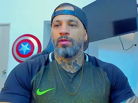 Snapshot of JoshRigby chatting on October 2025 07:25:02 PM JoshRigby online show from October 2025 07:25:02 PM