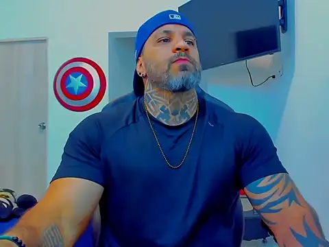 Snapshot of JoshRigby chatting on October 2025 07:15:01 PM JoshRigby online show from October 2025 07:15:01 PM