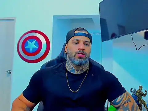 Snapshot of JoshRigby chatting on October 2025 08:42:01 PM JoshRigby online show from October 2025 08:42:01 PM