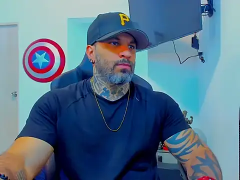 Snapshot of JoshRigby chatting on October 2025 07:25:02 PM JoshRigby online show from October 2025 07:25:02 PM