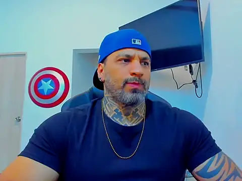 Snapshot of JoshRigby chatting on October 2025 08:15:02 PM JoshRigby online show from October 2025 08:15:02 PM