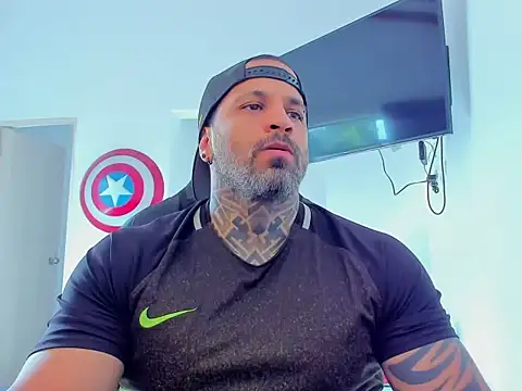 Snapshot of JoshRigby chatting on October 2025 07:38:02 PM JoshRigby online show from October 2025 07:38:02 PM