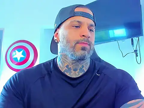 Snapshot of JoshRigby chatting on November 2025 07:52:02 PM JoshRigby online show from November 2025 07:52:02 PM