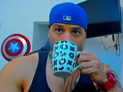 Snapshot of JoshRigby chatting on November 2025 08:02:02 PM JoshRigby online show from November 2025 08:02:02 PM