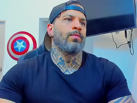 Snapshot of JoshRigby chatting on December 2025 08:26:01 PM JoshRigby online show from December 2025 08:26:01 PM