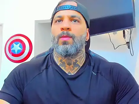 Snapshot of JoshRigby chatting on December 2025 08:06:02 PM JoshRigby online show from December 2025 08:06:02 PM