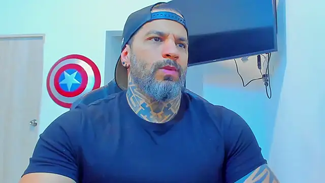 Snapshot of JoshRigby chatting on December 2025 07:18:01 PM JoshRigby online show from December 2025 07:18:01 PM