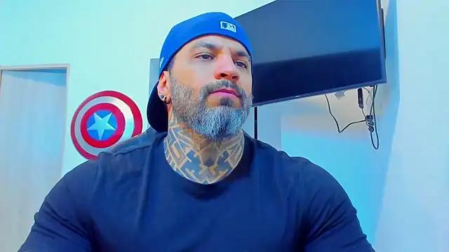 Snapshot of JoshRigby chatting on December 2025 08:03:02 PM JoshRigby online show from December 2025 08:03:02 PM