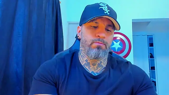 Snapshot of JoshRigby chatting on March 2026 07:29:01 PM JoshRigby online show from March 2026 07:29:01 PM