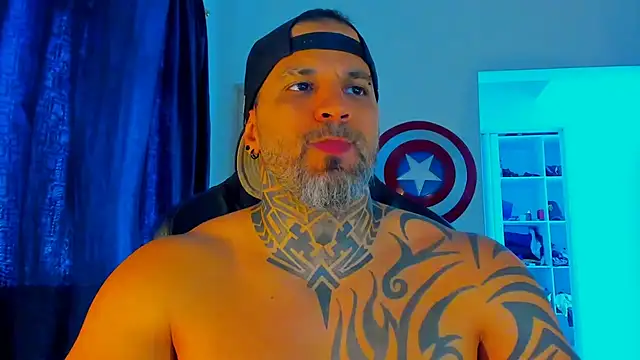 Snapshot of JoshRigby chatting on March 2026 06:44:01 PM JoshRigby online show from March 2026 06:44:01 PM