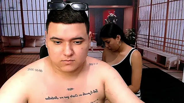 Snapshot of Charly_and_laura chatting on October 2025 07:35:02 PM Charly and laura online show from October 2025 07:35:02 PM