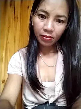 Snapshot of lmc-zz chatting on October 2025 01:00:02 AM lmc-zz online show from October 2025 01:00:02 AM