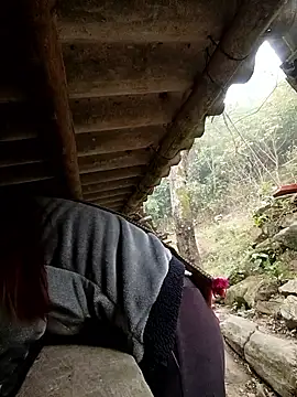 bree-zz online show from December 2025 01:21:02 AM