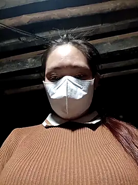 bree-zz online show from December 2025 11:21:01 PM