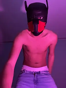 Snapshot of zamir333 chatting on October 2025 05:52:02 AM zamir333 online show from October 2025 05:52:02 AM