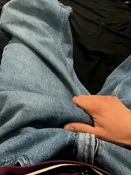 Snapshot of theunknownuncut chatting on November 2025 05:53:02 AM theunknownuncut online show from November 2025 05:53:02 AM