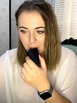 Snapshot of AliseShyness chatting on October 2025 10:14:02 AM AliseShyness online show from October 2025 10:14:02 AM