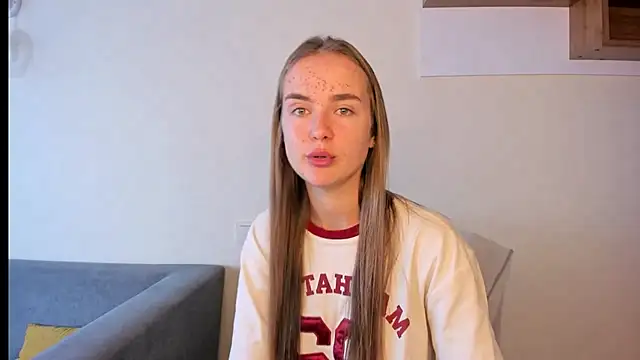 Snapshot of LilMary_ chatting on November 2025 07:08:02 AM LilMary online show from November 2025 07:08:02 AM