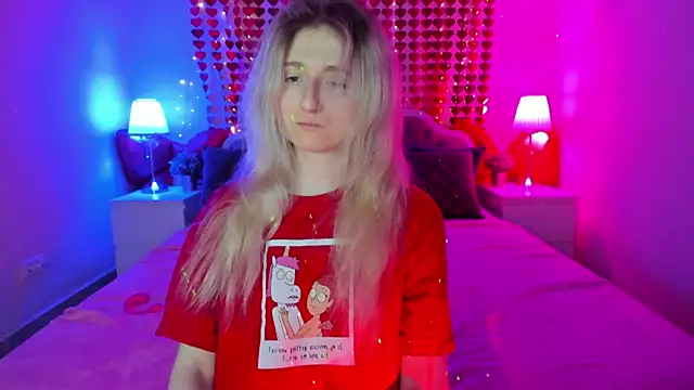 Snapshot of CamillaDreamer chatting on March 2026 05:52:01 PM CamillaDreamer online show from March 2026 05:52:01 PM