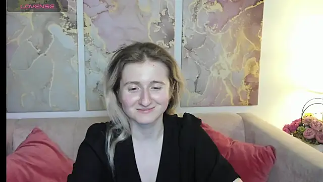 CamillaDreamer online show from April 2026 05:15:02 PM