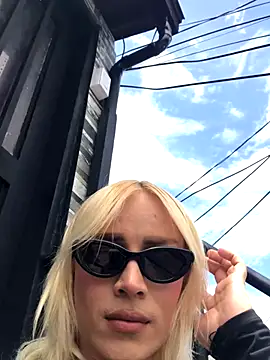 Snapshot of alexawinterrr chatting on October 2025 03:53:01 PM alexawinterrr online show from October 2025 03:53:01 PM