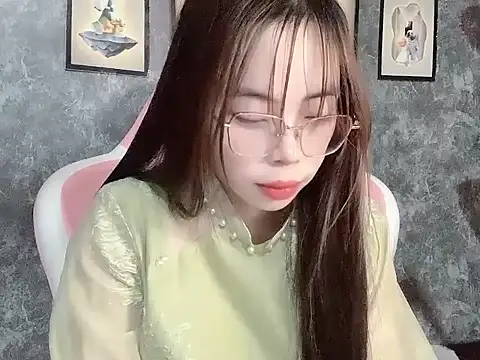 Snapshot of Ellie039 chatting on October 2025 04:53:02 AM Ellie039 online show from October 2025 04:53:02 AM