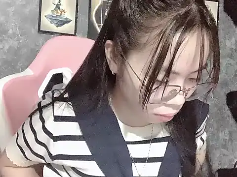 Snapshot of Ellie039 chatting on October 2025 04:07:02 PM Ellie039 online show from October 2025 04:07:02 PM