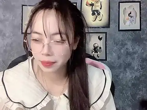 Snapshot of Ellie039 chatting on October 2025 05:35:01 PM Ellie039 online show from October 2025 05:35:01 PM