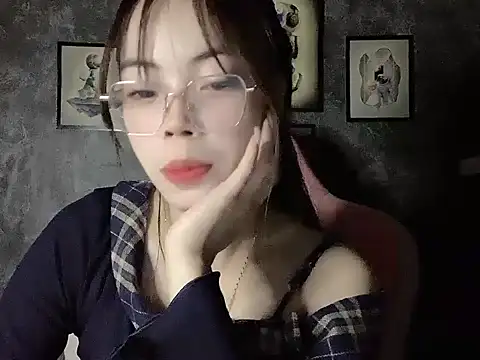 Snapshot of Ellie039 chatting on October 2025 10:14:02 AM Ellie039 online show from October 2025 10:14:02 AM