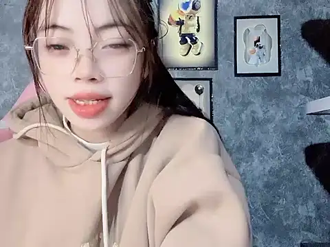 Snapshot of Ellie039 chatting on November 2025 10:21:01 PM Ellie039 online show from November 2025 10:21:01 PM