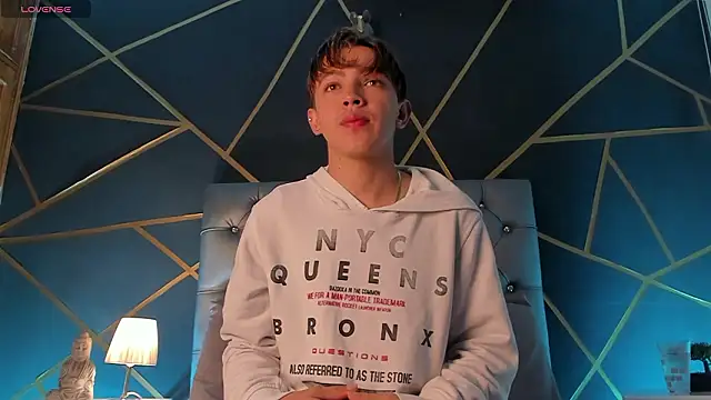 Lian Miller1  online show from March 2026 12:22:02 PM