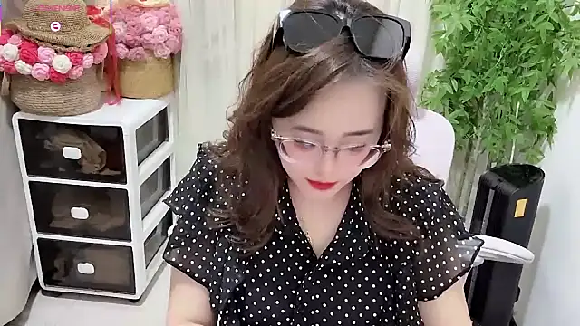 NEWONETO online show from June 2026 01:59:02 PM