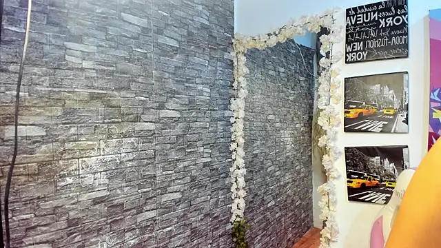 Snapshot of valery__star chatting on November 2025 12:37:01 PM valery star online show from November 2025 12:37:01 PM