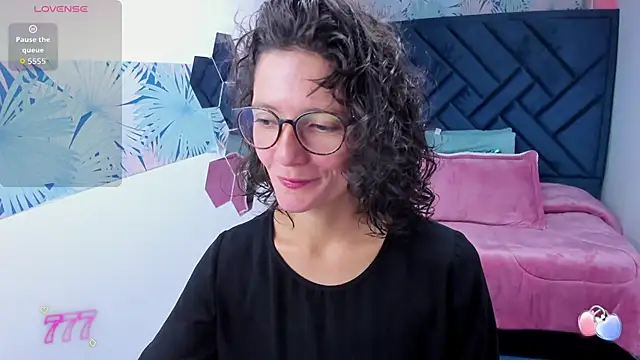 Valery More   online show from April 2026 01:39:02 PM