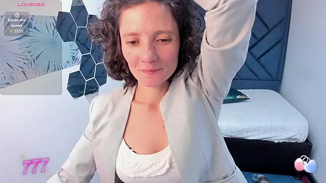 Valery More   online show from June 2026 01:12:02 PM