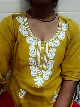 Snapshot of Meenu_rani6 chatting on October 2025 12:38:02 PM Meenu rani6 online show from October 2025 12:38:02 PM